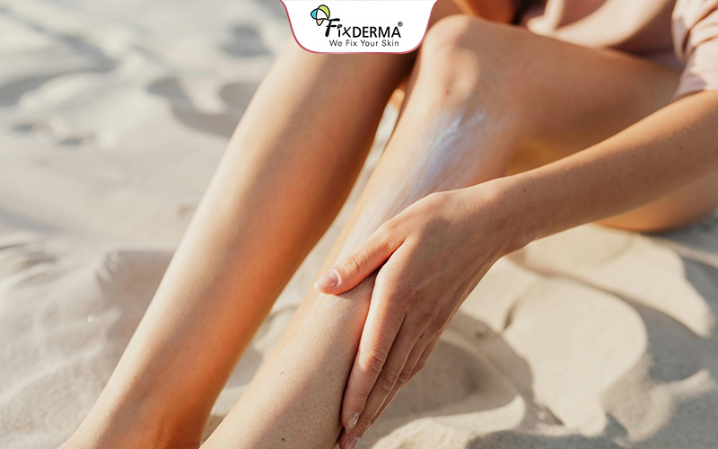 Bôi kem chống nắng toàn thân