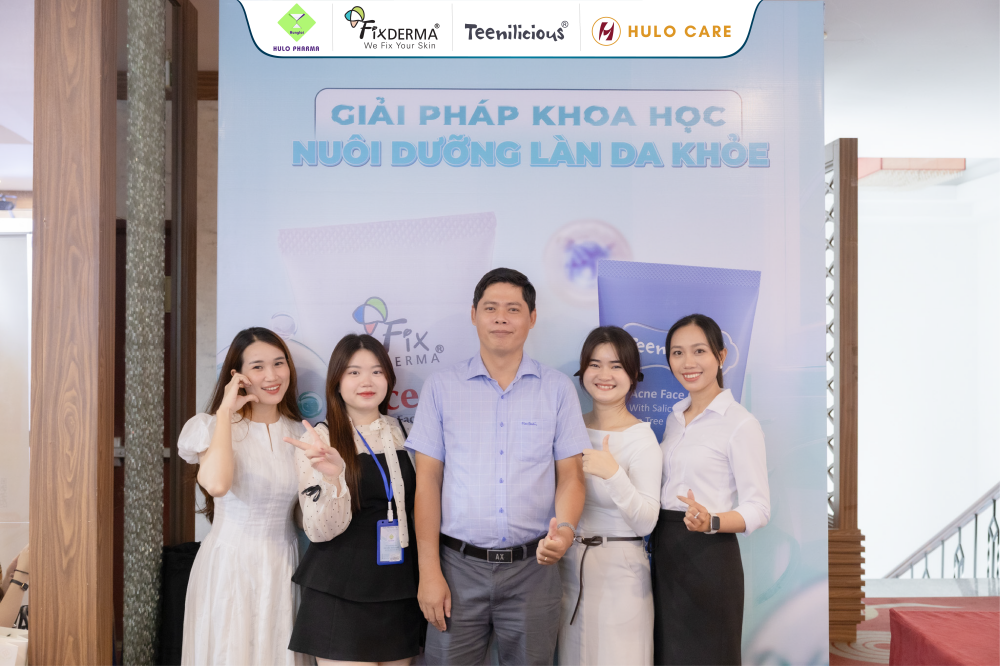 FIXDERMA x TEENILICIOUS x HULO CARE ĐỒNG HÀNH CÙNG HỘI NGHỊ KHOA HỌC DA LIỄU THẨM MỸ TP. CẦN THƠ LẦN VII